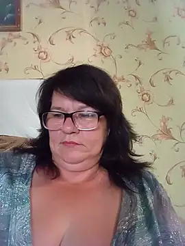 NysiOlsen online show from July 18, 12:09 pm