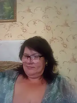 NysiOlsen online show from July 19, 3:38 pm