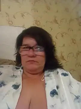 NysiOlsen online show from July 24, 7:34 pm