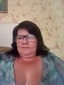 NysiOlsen online show from July 25, 1:52 pm