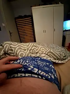 Snapshot of n-alan88 chatting on February 5, 1:10 am n-alan88 online show from February 5, 1:10 am