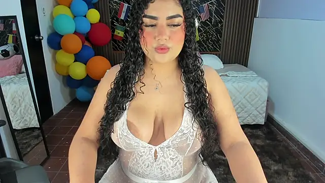 Snapshot of Karla18_ chatting on July 14, 3:29 pm Karla18 online show from July 14, 3:29 pm