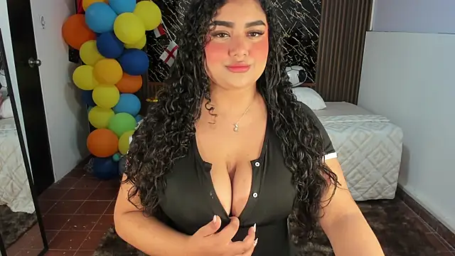 Snapshot of Karla18_ chatting on July 17, 3:07 pm Karla18 online show from July 17, 3:07 pm