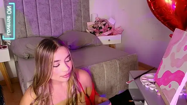 Lucy Carson  online show from February 15, 7:51 am