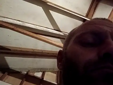 sterng6969 online show from May 1, 3:44 am