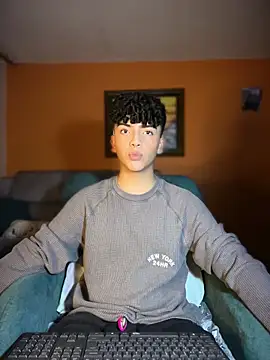 Snapshot of Nick_Twink chatting on February 27, 4:12 am Nick Twink online show from February 27, 4:12 am