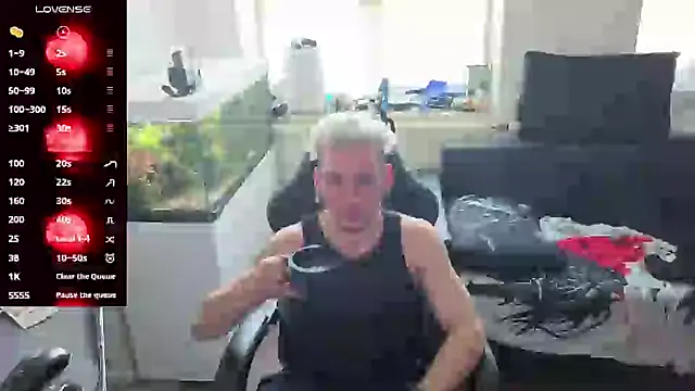 Rayzel White online show from May 2, 1:16 pm