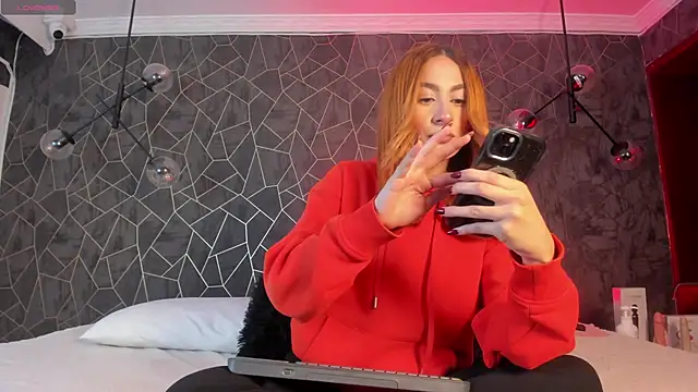 Snapshot of tiarha_18 chatting on February 4, 5:13 am tiarha 18 online show from February 4, 5:13 am