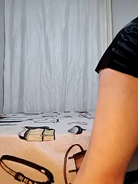 Snapshot of Karanfilim chatting on March 11, 8:59 pm Karanfilim online show from March 11, 8:59 pm