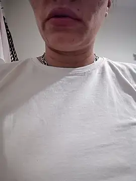Snapshot of Karanfilim chatting on July 7, 3:09 am Karanfilim online show from July 7, 3:09 am