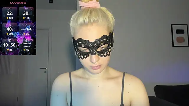 Polly Skil online show from June 16, 6:32 pm