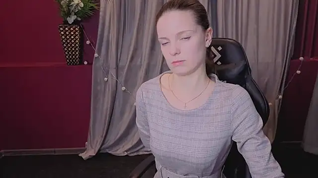 RoseWaulhgberg online show from January 14, 1:55 am