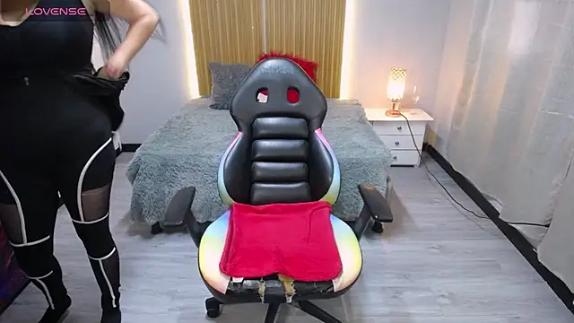 keileen luna online show from February 12, 1:17 pm