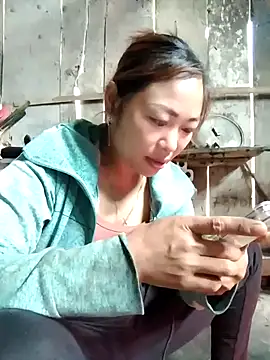 out-lustt online show from March 11, 8:53 am