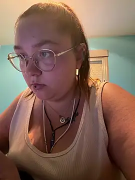Snapshot of _maracr19_ chatting on June 14, 11:01 am maracr19 online show from June 14, 11:01 am