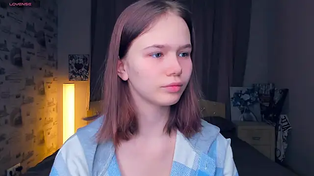 OwlLynn online show from February 2, 8:35 am