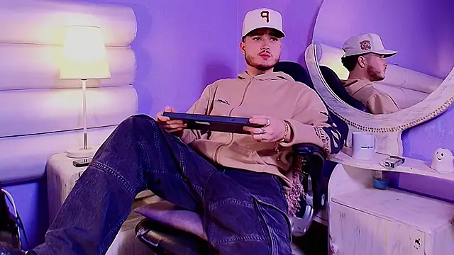 Salvattore Muller online show from February 4, 1:22 am