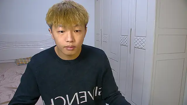 Chocolates-001 online show from March 7, 11:40 am