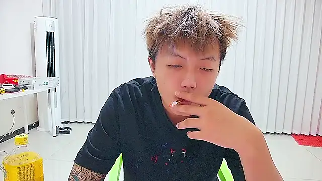 Chocolates-001 online show from July 8, 1:59 pm