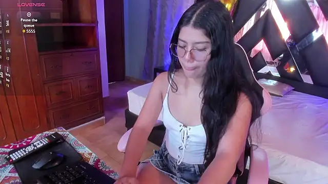 michell sweetiee online show from March 17, 7:06 pm