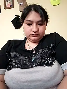 LauraHorny69 online show from June 20, 6:44 pm