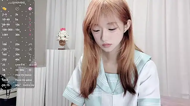 Snapshot of qingqing_love2025 chatting on May 23, 6:34 pm qingqing love2025 online show from May 23, 6:34 pm