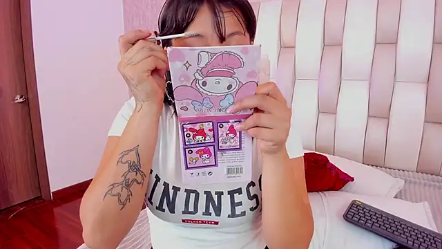 Adhara Vil online show from February 21, 7:59 pm