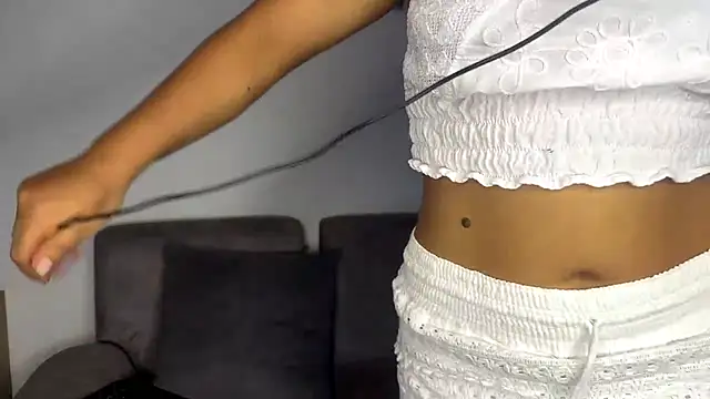 selenaln online show from July 25, 2:58 pm