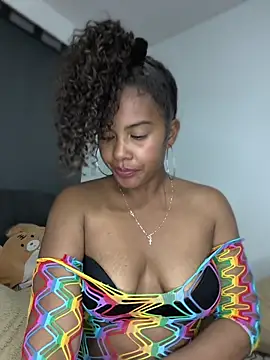 Snapshot of NovaCeleste chatting on May 20, 5:24 am NovaCeleste online show from May 20, 5:24 am