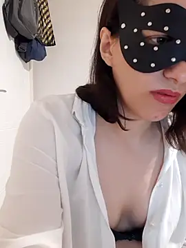 Snapshot of Defne03 chatting on July 12, 10:56 pm Defne03 online show from July 12, 10:56 pm