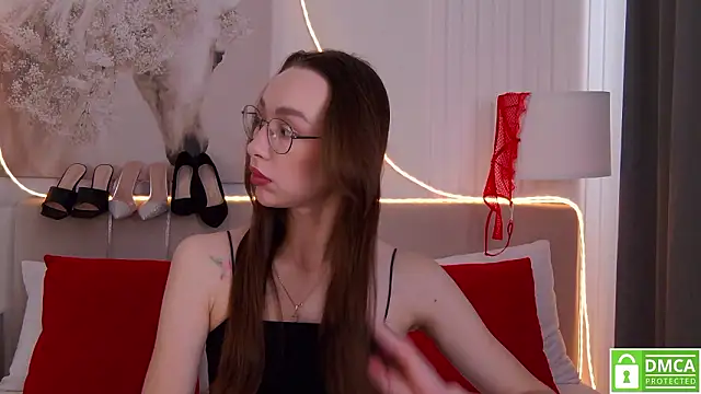 Emily Simon online show from March 9, 5:11 am