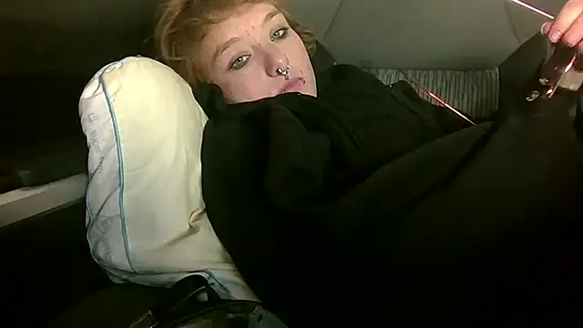 Snapshot of Tastybabe22 chatting on April 15, 1:29 pm Tastybabe22 online show from April 15, 1:29 pm