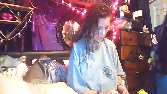 allymoon1369 online show from June 30, 11:50 pm
