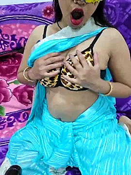 Snapshot of VikasViralStudios chatting on May 23, 7:02 am VikasViralStudios online show from May 23, 7:02 am