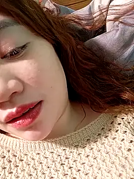 lylinhjim online show from February 20, 11:00 am