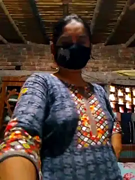 Hot Sweeti online show from March 10, 6:18 am