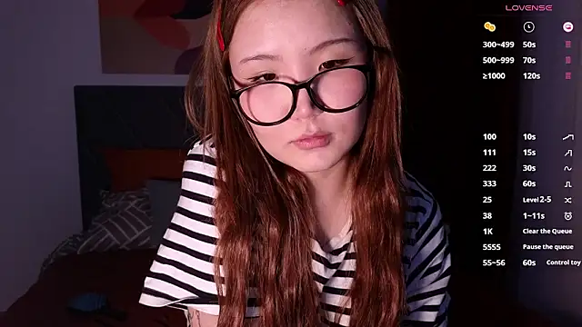 nullgirl online show from March 15, 2:39 am