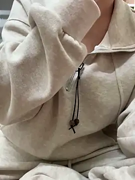 Donna9696 online show from March 11, 1:39 pm