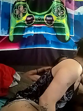 LadySn0w26 online show from May 1, 1:59 pm