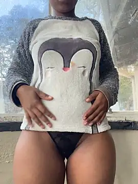 Snapshot of NaughtyShawdy chatting on June 11, 6:11 am NaughtyShawdy online show from June 11, 6:11 am
