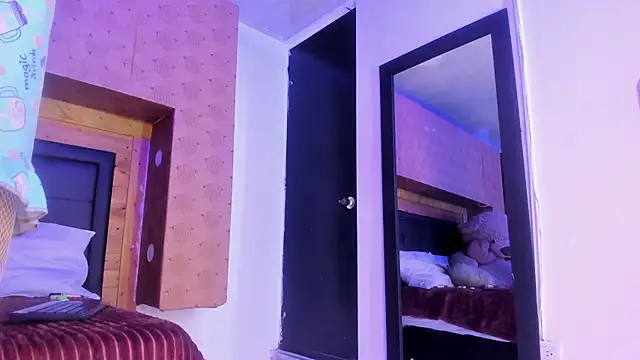 Samantha Blaze1 online show from February 20, 11:11 am