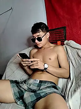 attractive-sexx online show from February 18, 1:40 pm