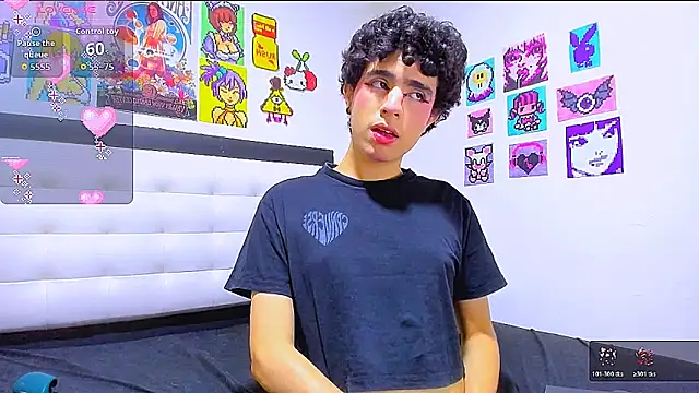 Snapshot of LuanRush_ chatting on February 25, 2:32 am LuanRush online show from February 25, 2:32 am