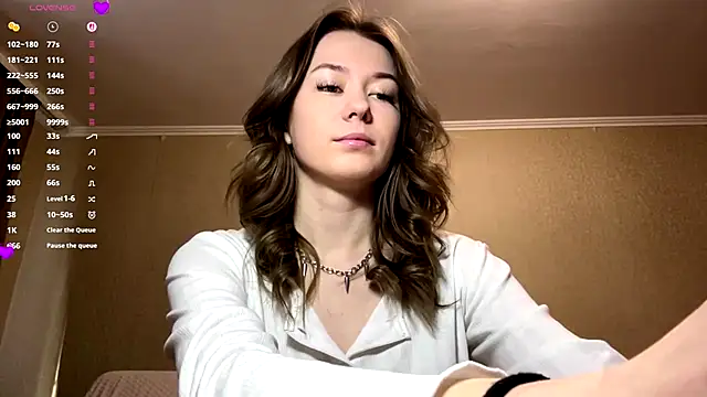 elsadaedra online show from February 12, 11:05 am