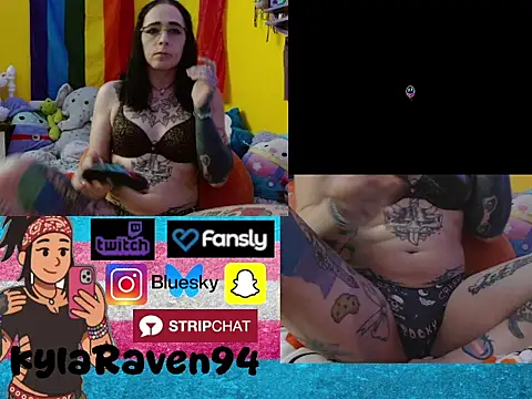 KylaRaven online show from April 28, 7:30 pm