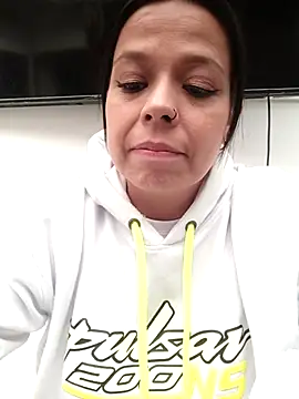 Snapshot of RossyAlvarez chatting on July 24, 1:09 pm RossyAlvarez online show from July 24, 1:09 pm