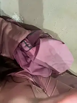 Snapshot of millyalc0ck chatting on June 14, 2:24 am millyalc0ck online show from June 14, 2:24 am