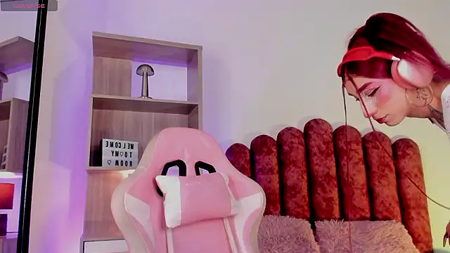 Eli-Bluee online show from March 12, 2:12 pm