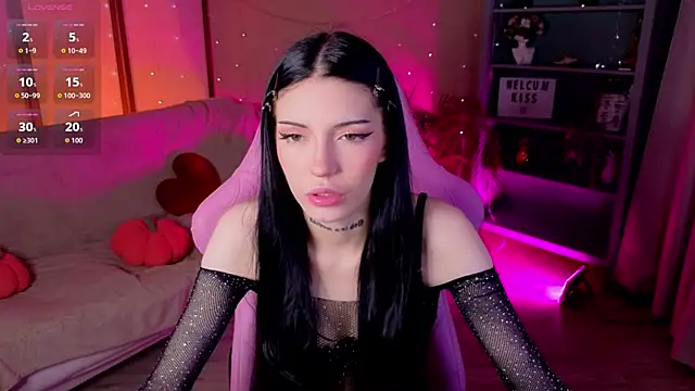 Kelly  Bunny online show from August 1, 5:50 am