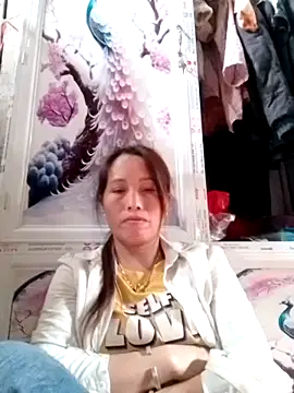 Gummiesu online show from February 7, 9:02 am